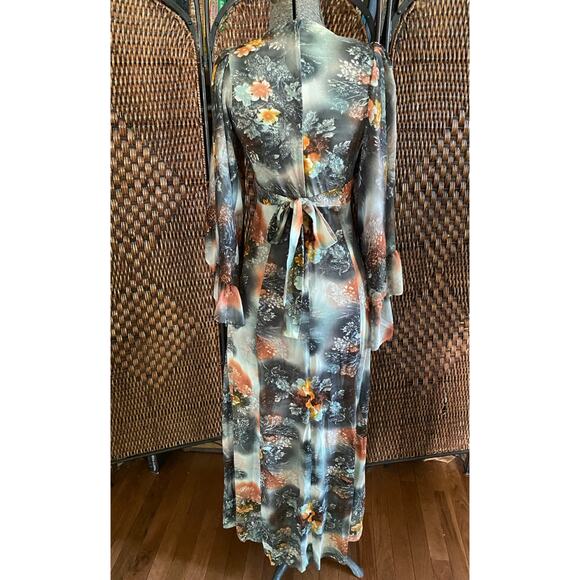 Size XS//Vintage 60s Angel Sleeve Maxi Dress - Picture 2 of 6